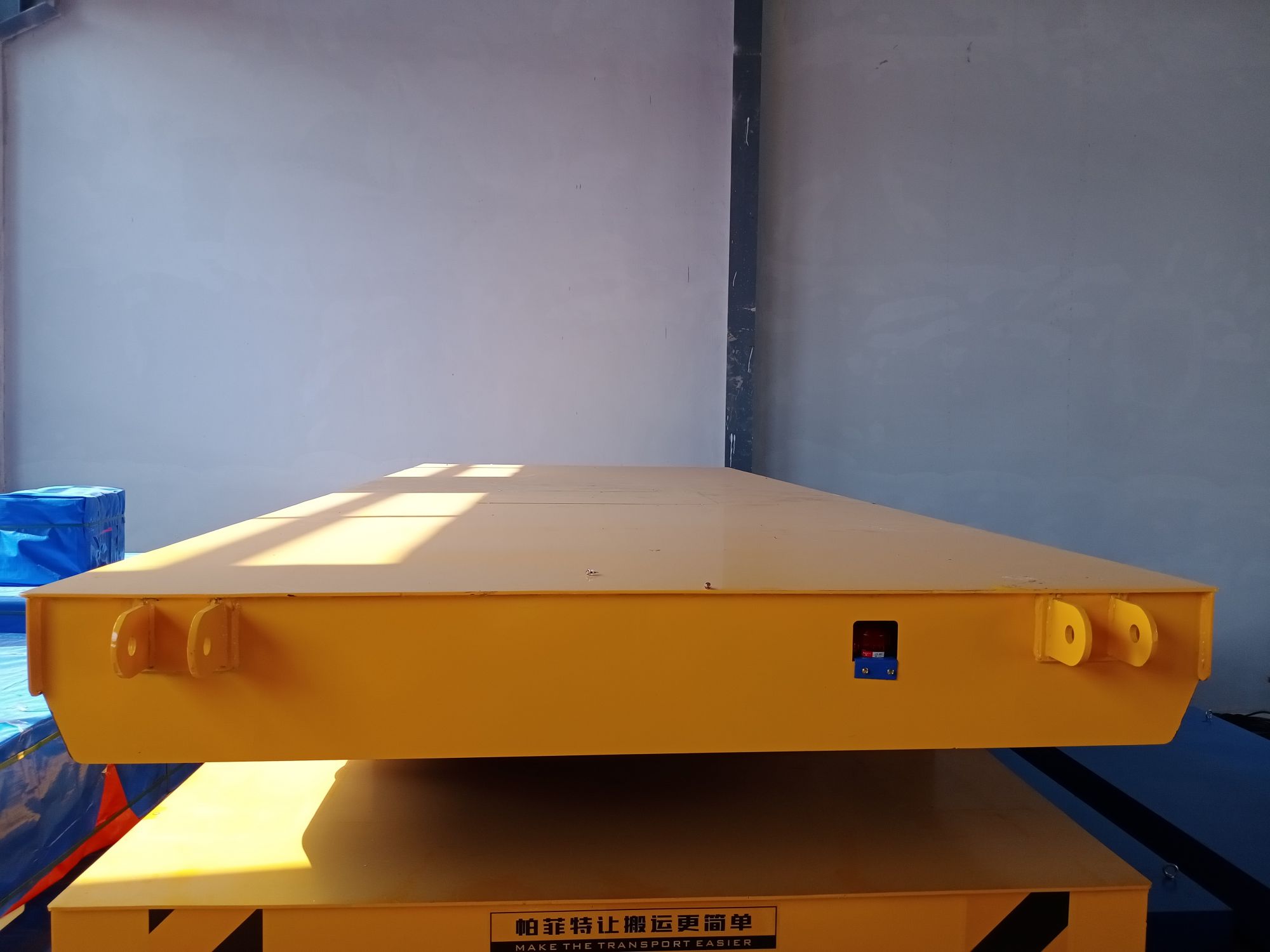 無(wú)軌電動(dòng)車(chē)